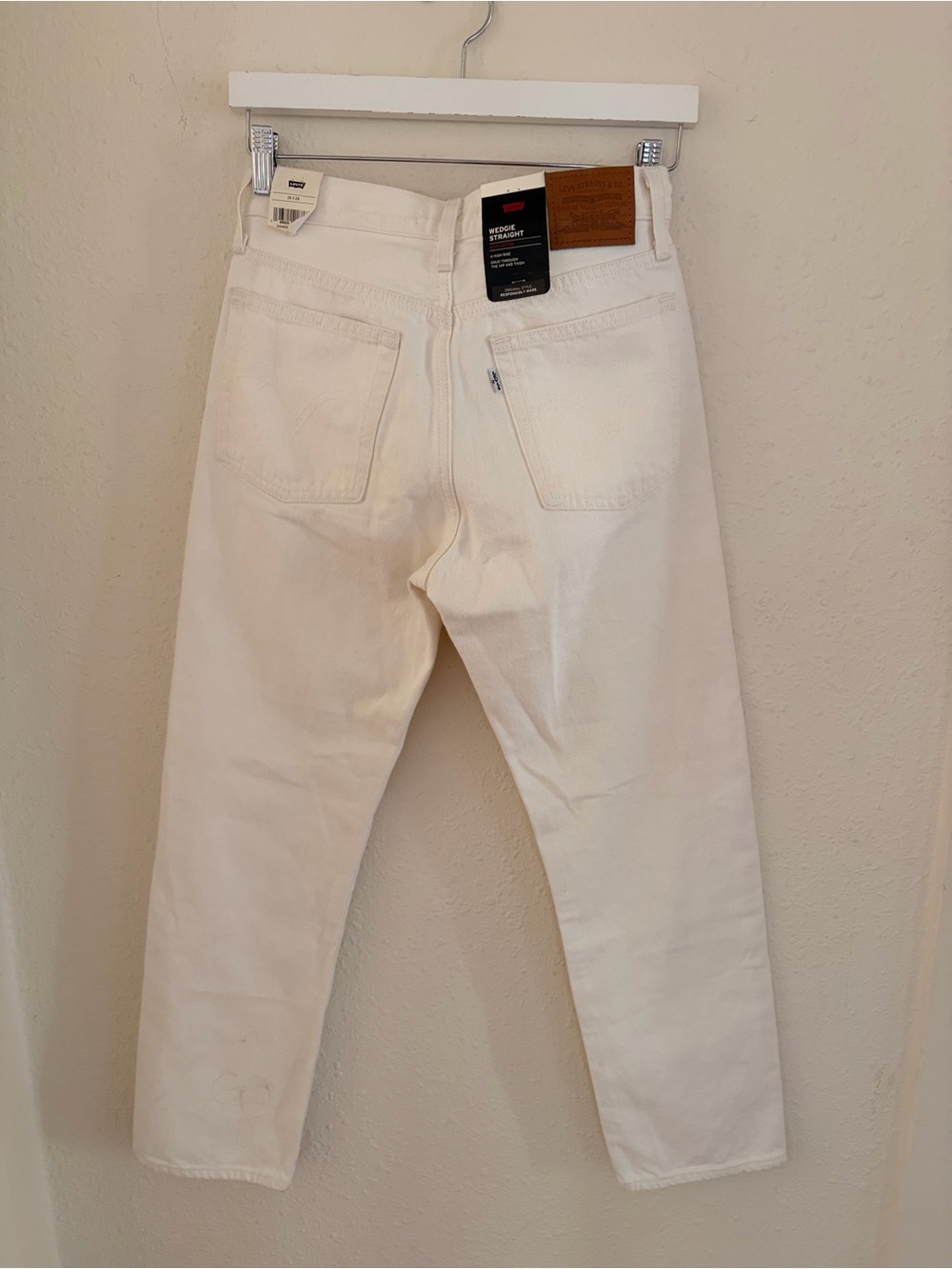 Levi's wedgie Straight Jeans size 26